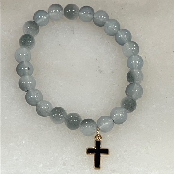 Sophisticated Gray Beaded Bracelet with Black Cross Charm - Picture 7 of 7